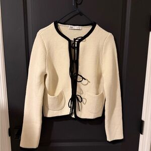 Zara Cream Knit Tie-Front Cardigan with Black Trim and Pockets